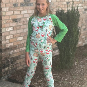 Christmas Cups and Donuts Leggings Set