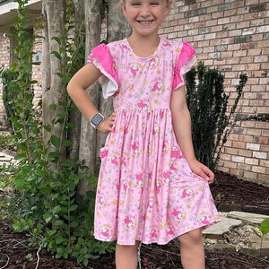 Kawaii Bunny Pocket Dress