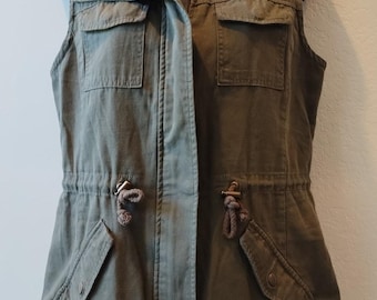 Women’s American Rag Green Utilty Cargo Vest Small