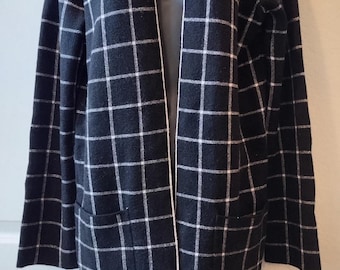 Max Studio Women Black White open-front Long Sweater Cardigan 2 Pockets Size S