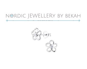 Sterling silver flower earrings - blossoming