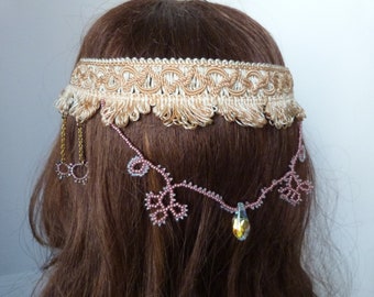 Accessoire Coiffure/Bijou Cheveux Passementerie Vintage, Goutte Swarovski et Perles Tissées Rose, Beige et Blanc