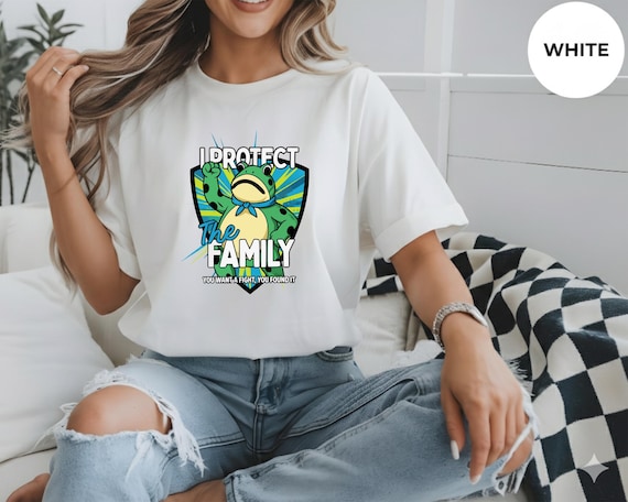 Funny Frog Wall Art Printable | I Protect The Family Digital Download | Cute Aggressive Animal Poster | Family Defender Quote Decor