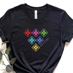 Quilting T-Shirt With Six Colorful Stars, Pretty Quilter Tee, Star Quilt T-Shirt, Gift for Quilter, Quilt Meeting Tee, Quilt Show Tee image 6