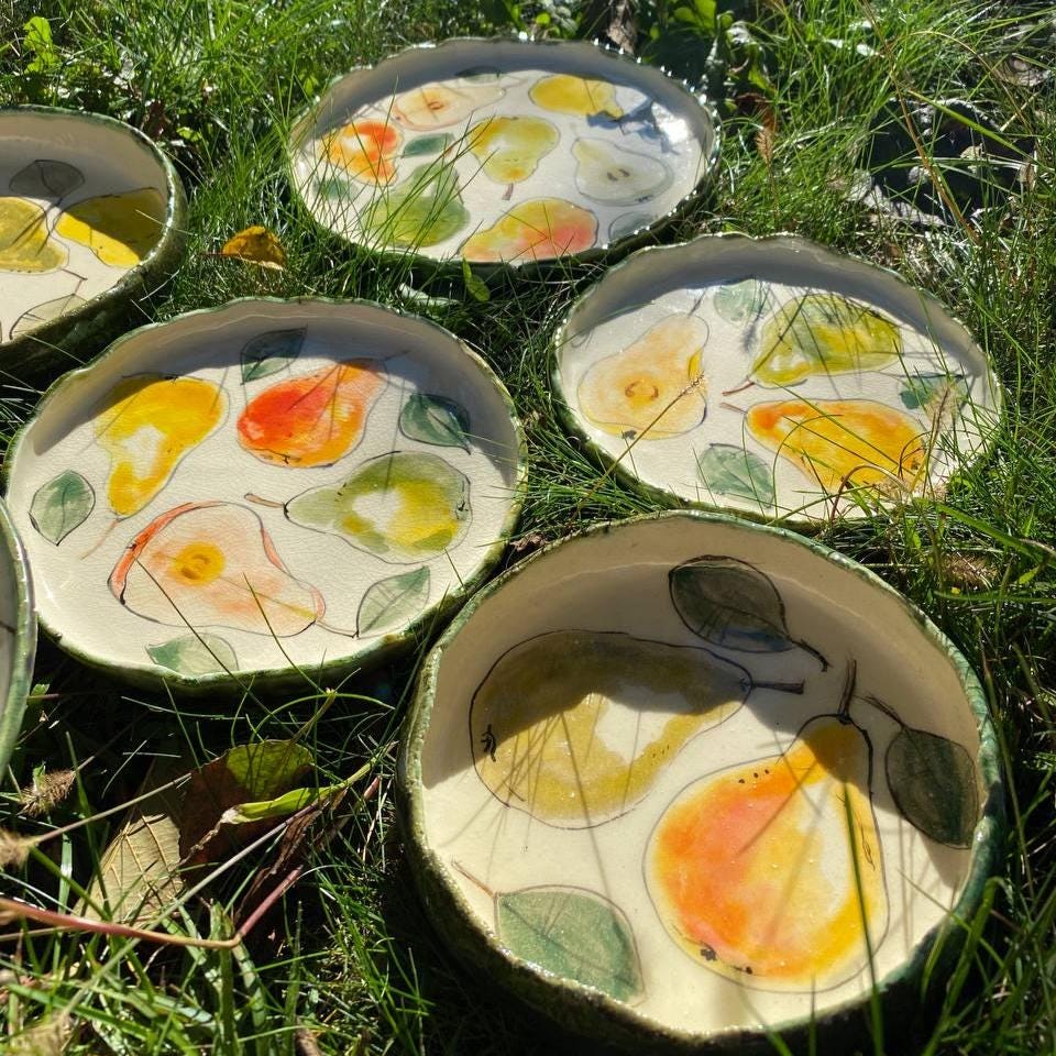 装飾的な側面付きセラミックプレート - 洋ナシデザイン - Etsy 日本