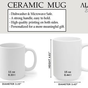 Peut inclure: Deux tasses en c&eacute;ramique blanche avec du texte noir. La plus petite tasse est de 11 onces et de 3,15 pouces de diam&egrave;tre. La plus grande tasse est de 15 onces et de 3,43 pouces de diam&egrave;tre. Les deux tasses sont lavables au lave-vaisselle et au micro-ondes.