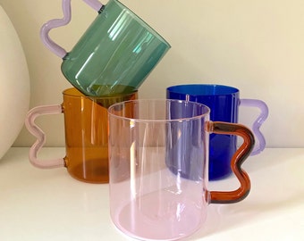 Cool Wavey Handle Clear Glass Mug