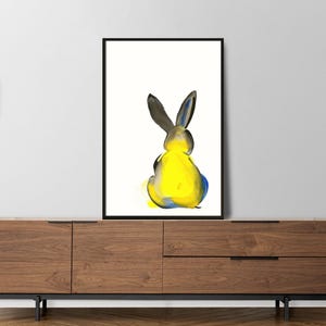 Abstraktes Kaninchen Kunst | Minimalistisches Pinselstrich Tierposter | Modernes Gelbes Hase Wandbild | Geschenk für Kunstliebhaber