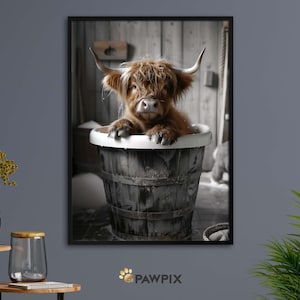 Highlandrind in der Badewanne Poster – Bauernhaus-Deko, Wandkunst für Badezimmer, Schottisches Rind Leinwand, Kuh Poster, Geschenk fürs Bad