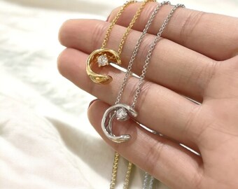 Dainty Moon with Star Necklace⎢Moon And Star Necklace⎢Celestial Moon Necklace⎢Dainty Cresecent Necklace