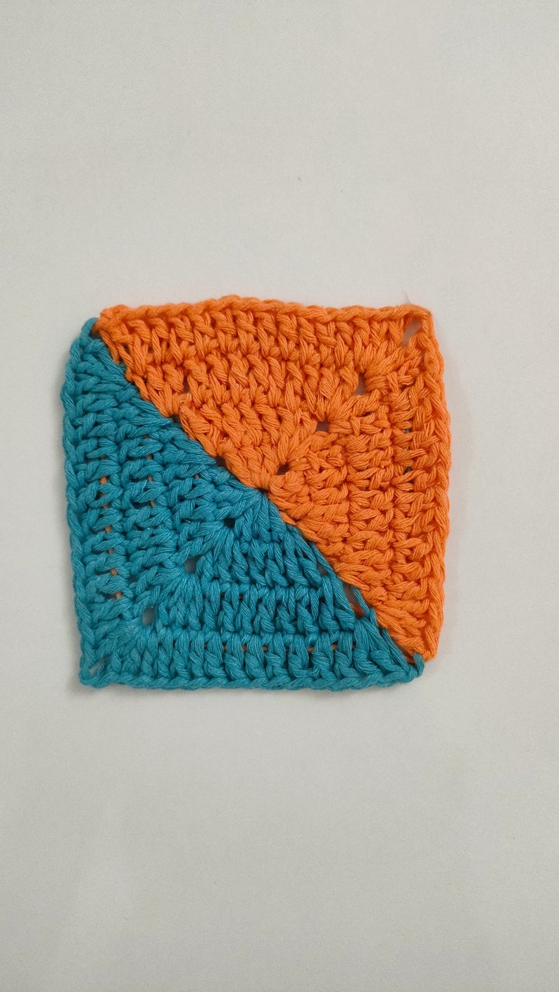 Solid Granny Square Crochet Pattern: Beginner Blanket Motif (PDF Pattern) image 4