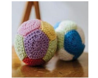 Padrão de crochê para brinquedo de bebê em formato de bola pentagonal (PDF)