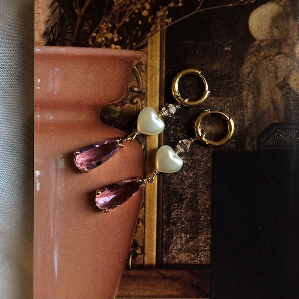 Boucles d'oreilles pendantes en acier inoxydables, perles cristal violettes, perles cœurs, dorés