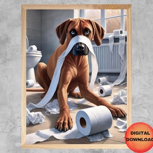 Puede incluir: Un perro marrón y beige con un hocico blanco está enredado en papel higiénico en un baño. El perro está sentado en el suelo con las patas delanteras extendidas. Hay un inodoro en el fondo y rollos de papel higiénico esparcidos alrededor del perro.