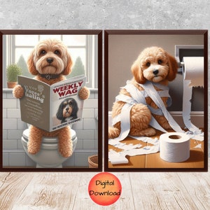 Puede incluir: Dos ilustraciones de un perro en un baño. La primera imagen muestra a un perro sentado en un inodoro leyendo una revista titulada "Weekly Wag". La segunda imagen muestra a un perro cubierto de papel higiénico.