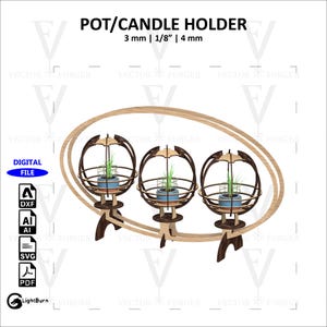Pode incluir: Um suporte de vaso ou porta-velas de madeira com três compartimentos circulares. Cada compartimento tem uma gaiola de arame e é projetado para segurar uma planta pequena ou uma vela. O suporte é feito de madeira marrom claro e tem um acabamento natural. O suporte tem uma espessura de 3 mm, 1/8 de polegada ou 4 mm.