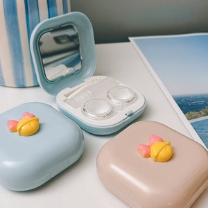 Compact Contact Lens Case with Mirror | Ideal Gift for Her | Trendy Travel-Sized Contact Lens Holder | Stylish & Handy