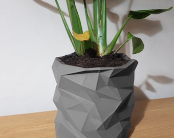 Modern/minimalist geometric indoor Planter / plant pot