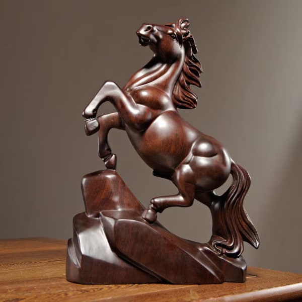 Sculpture sculptée en bois de statue de cheval, sculpture en bois d’acajou, statue personnalisée en bois de poirier, figure d’art cadeau