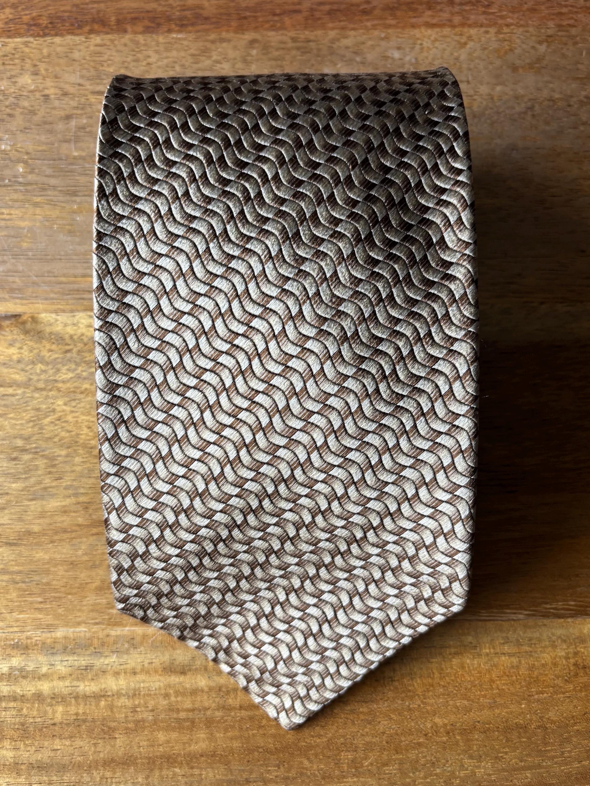 Vintage DKNY Tie, All Silk Tie, 100% Silk Tie, Donna Karen New York Necktie, Bronze Brown Beige Wavy Pattern Men Tie, Made in USA Neck Tie,