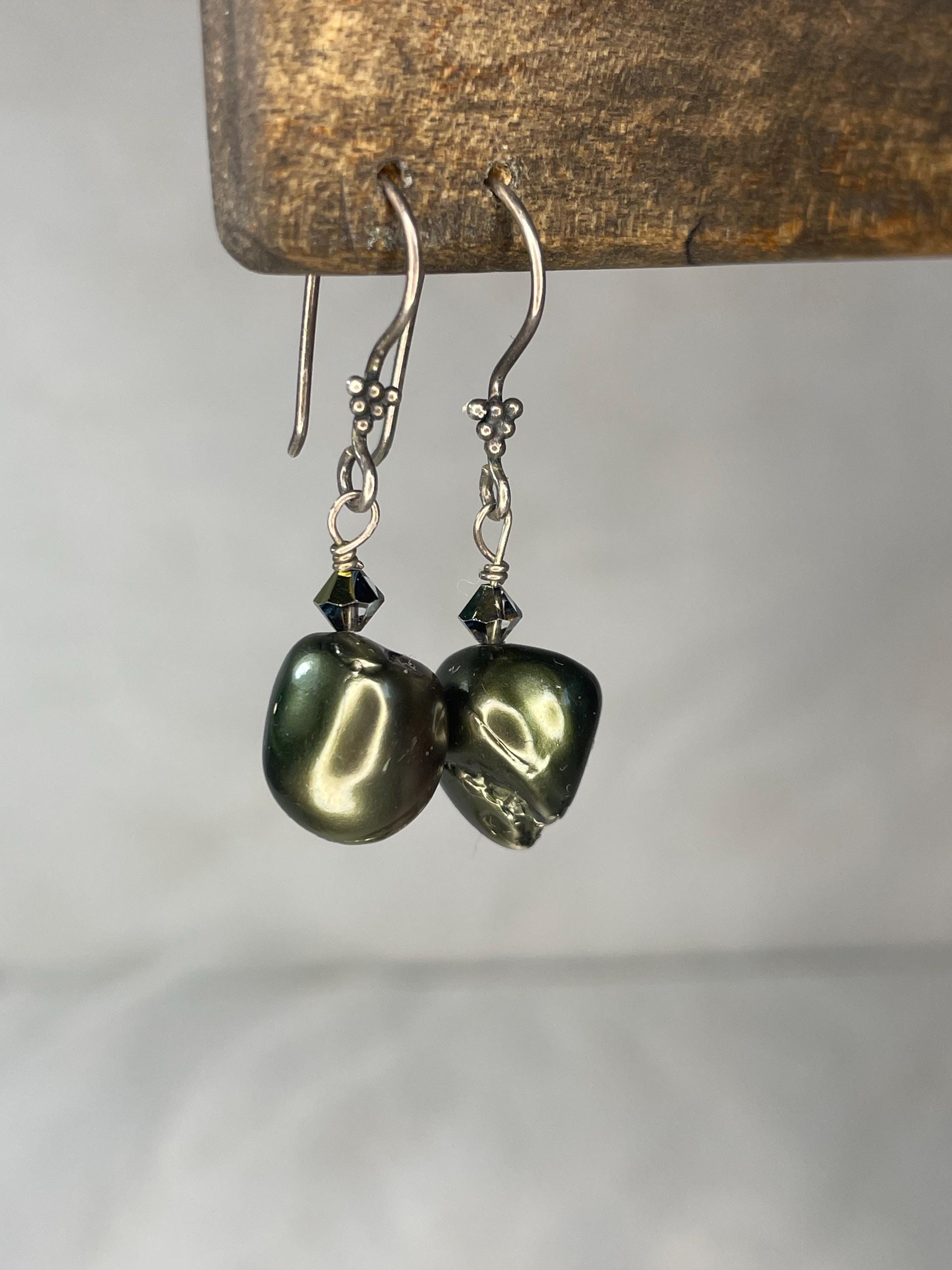 Boucles D'oreilles Pendantes Femme Faites Main - Grappe De Perles Vertes, Olive Et Bleutées