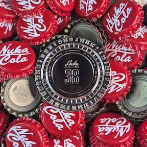 Moneda de utilería con ficha de platino de Fallout New Vegas: inspirada en Fallout