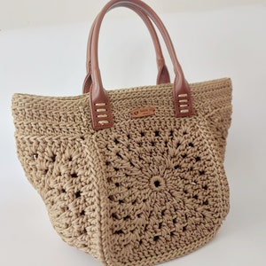 Gift For Mother, Crochet Tote Bag, Tote Shoulder Bag , Leather Hand bag, Handmade Bag, Crochet Bag Pattern, Motif Bag, Granny Square Bag zdjęcie 8