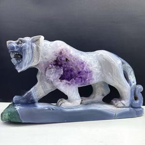 10.4“Natural Agate Amethyst Geode Tiger,Hand Fine Carving,Crystal Tiger,Reiki Healing, Home Decor Specimen,Energy Crystal gift