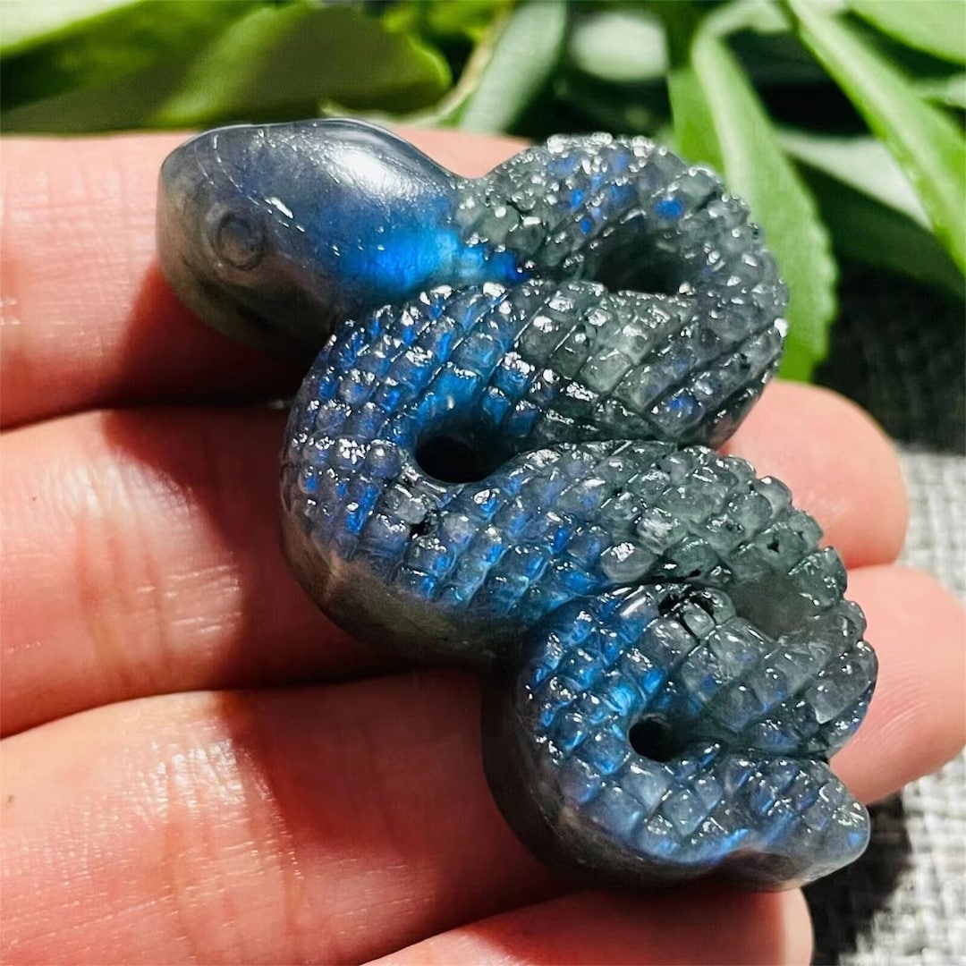 Natural Labradorite Crystal Quartz,hand Carved Snake Crystal Snake ...