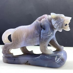 5.6“Natural Crystal Amethyst Geode Agate Tiger,Hand Carved Tiger,Crystal Animal Enthusiast，Crystal Fine Carving Tiger ，Decor Energy Crystal