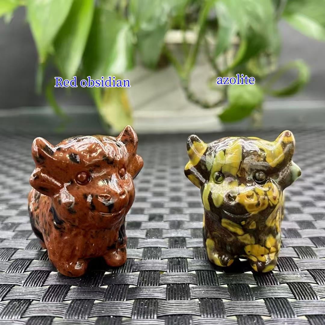 クォーツクリスタルハイランド牛の置物：天然石彫刻、癒しの装飾