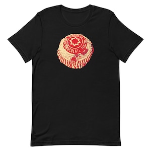 Tunnocks Tea Cake Pop Art Cream and Red Design Unisex t-shirt