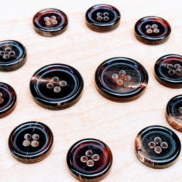 Magnifiques boutons de costume en corne marron foncé, luxueux ensemble de boutons en corne de buffle haut de gamme pour costumes, manteaux de sport et blazers, parfaits pour un costume sur mesure