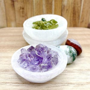 Selenit Schale - Handgeschnitzt - Kristall Ladeschale - Kleine Größe - 4,5-5 cm Durchmesser - Wohnkultur - DIY Geschenk - aus Marokko