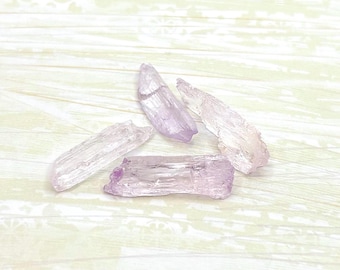 Kunzite Crystals 4-piece set - Spodumene -Light Purple/Lilac/Pink Kunzite - Natural - Untreated - Gemmy - Raw Specimen - from Afghanistan