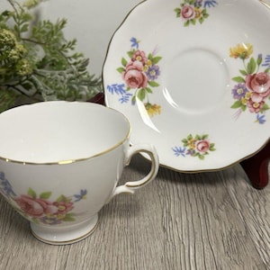 Vintage Royal Vale Bone China England Teacup & Saucer Floral