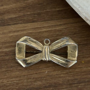 Vintage Gold Tone Bow Shaped Brooch Pin Pendant Costume Jewelry 1960s