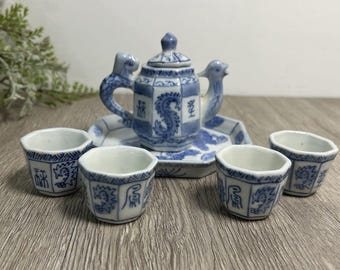 Vintage Asian Ceramic White & Blue Doll Child's Play Time Tea Set