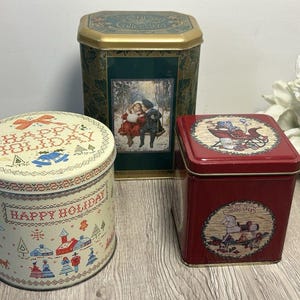 Juego de 3 latas navideñas vintage de metal surtidas, estilo victoriano invernal.