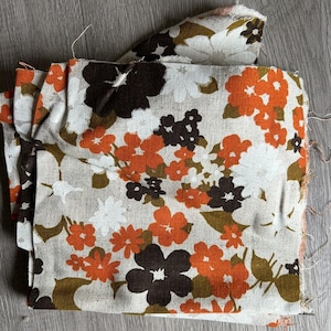 VTG Fabric Retro Mod Flowers Orange Brown Screen Print, 37X 21ea READ DESCRIPT