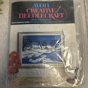 Kit de bordado vintage Avon Creative Needlecraft Country Snowscape Crewel, 12 x 16