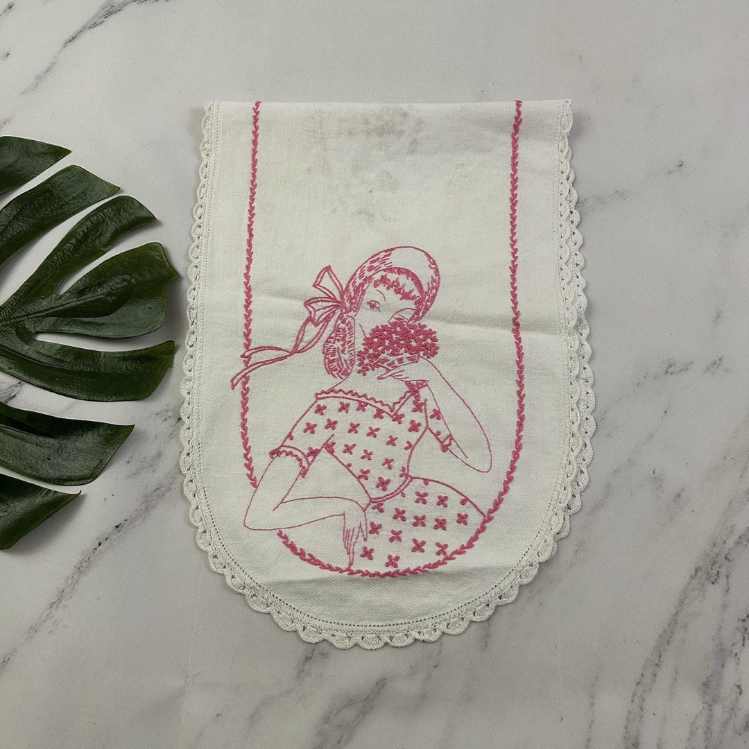 Hand Rummer Vintage 50s Hand Embroidered Table Runner White Pink Lady Floral Lace ...