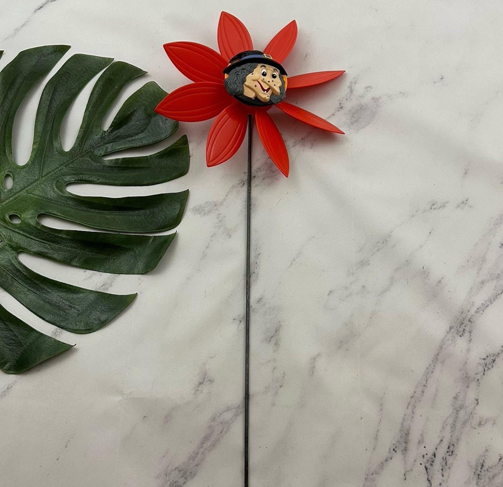 Artline Vintage 1992 Garden Flower Pinwheel Witch Face Red Purple