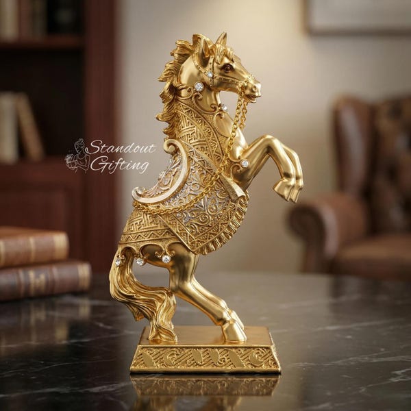 Statue de cheval doré, sculpture animalière élégante en résine, figurine de cheval pour décoration de bureau à domicile moderne
