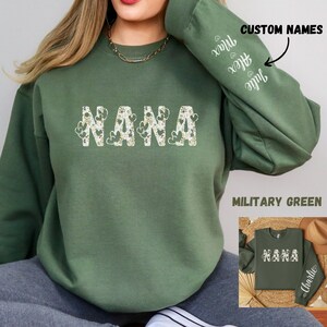 Sudadera personalizada para abuela, sudadera de cuello redondo personalizada con nombres de niños en la manga, regalo para el Día de la Madre, suéter floral para niñera, regalo para abuela.
