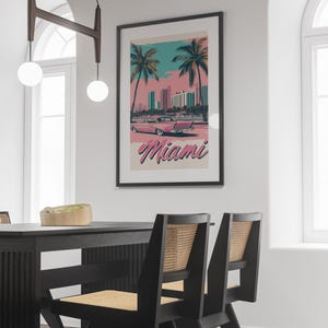 Affiche de voyage Miami vintage style GTA, impression numérique Art déco, décoration murale rétro de la Floride, cadeau pour les amateurs d&#39;art, décoration d&#39;intérieur côtière art de style vintage