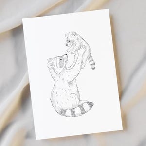 postale de raton laveur du jour des mères | Dessin bébé et maman de Schlurpi le raton laveur | Carte artistique animalière brillante 6 x 4 po.