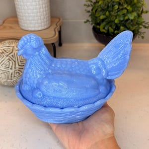 Periwinkle Blue Nesting Chicken Hen on Nest Covered Candy Dish, Depression Style Milk Glass, Vintage Style Farmhouse, Cottage, Retro Decor