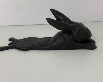 Żeliwny ogranicznik do drzwi w kształcie królika | Półka w kształcie królika w stylu rustykalnym | Wystrój kuchni i ganku w stylu rustykalnym