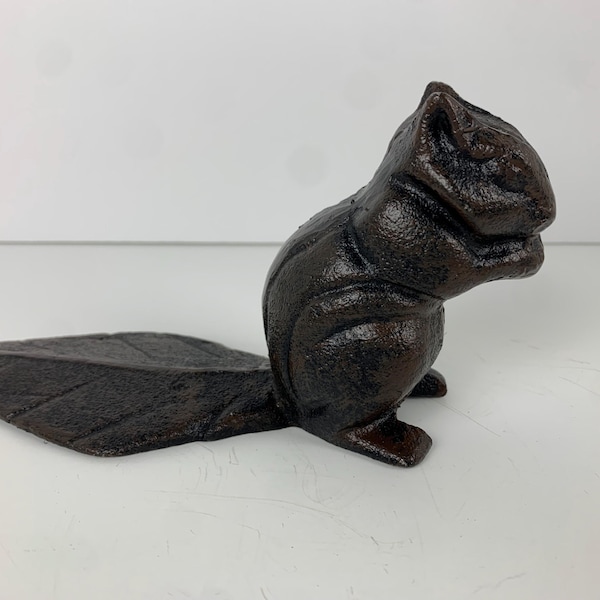 Antique Vintage Style Cast Iron Squirrel Door Stop Squirrel Bookend Squirrel Shelf Decor Gift Idea for Animal Lover Cast Iron Collector